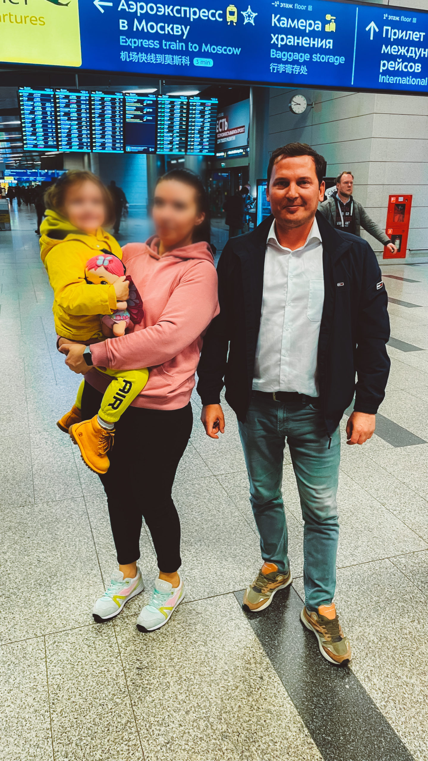 Illegally taken 3.5-year-old child returned from New York to Moscow